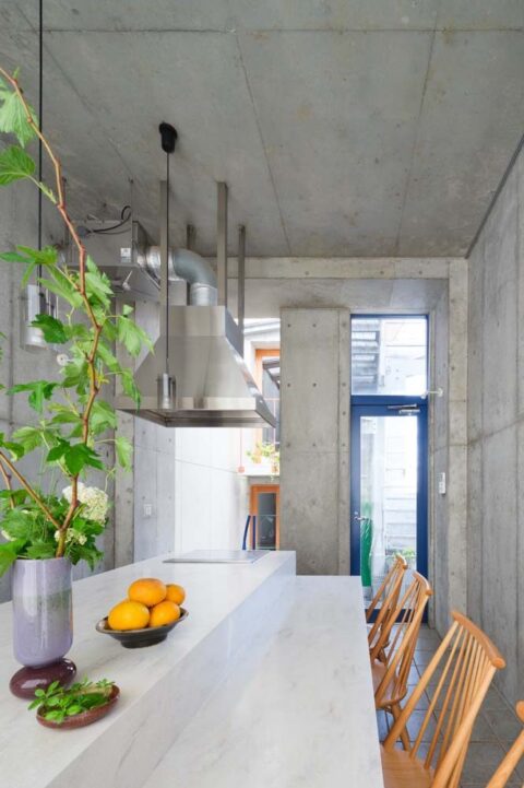 戸建てリノベーション、古谷野工務店、ガラス扉、人工大理石、ガラスブロック