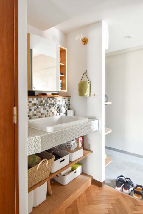 マンションリノベーション、フィールドガレージ(FIELDGARAGE)、洗面コーナー、タイル壁、動線