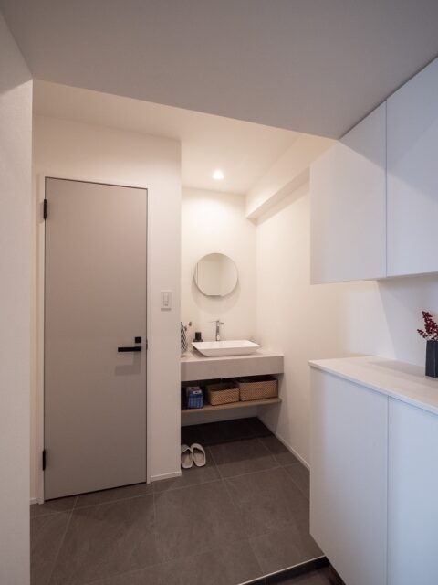 マンションリノベーション、CLOCK(クロック)、手洗いコーナー、玄関土間、ゲストコーナー