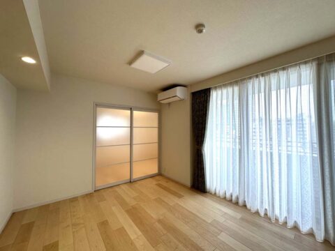 マンションリノベーション、リノベーション東京、すりガラス、引き戸、採光