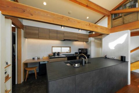 戸建てリノベーション、One's Life Home、フラットカウンター、II型キッチン、オープンキッチン