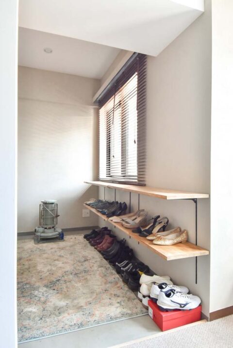 マンションリノベーション、フィールドガレージ(FIELDGARAGE)、玄関土間、アウトドア用品収納、DIYスペース