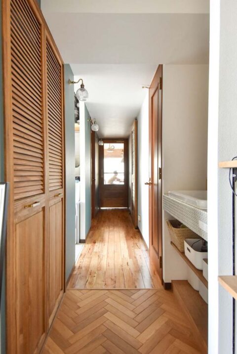 マンションリノベーション、フィールドガレージ(FIELDGARAGE)、アクセントクロス、ガラスシェード、ガラス扉