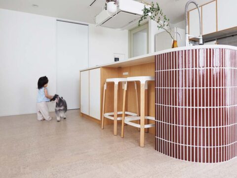 マンションリノベーション、空間社、アール壁、アールカウンター、タイル壁