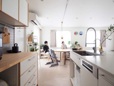 マンションリノベーション、空間社、サイドキッチンスタイル、丸テーブル、アアルト