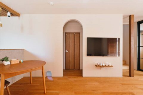戸建リノベーション、スタイル工房、水回り、アール型開口、猫用トンネル