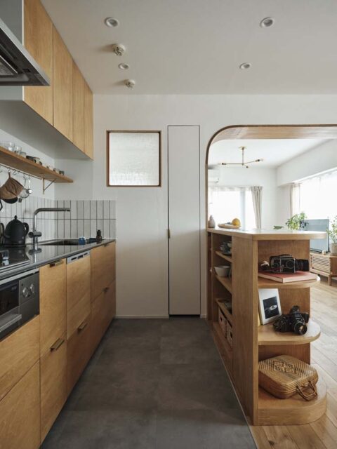 マンションリノベーション、ハコリノベ、明かり取り、キッチン収納、作業カウンター