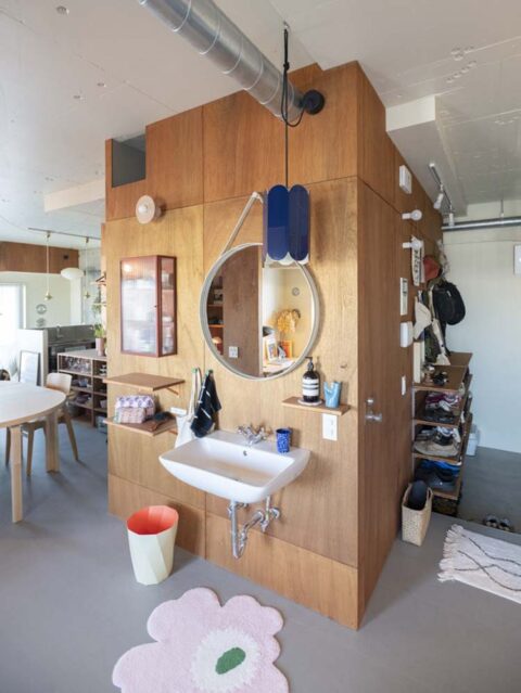 マンションリノベーション、ゼロリノベ、オープン洗面台、ラワン、板壁