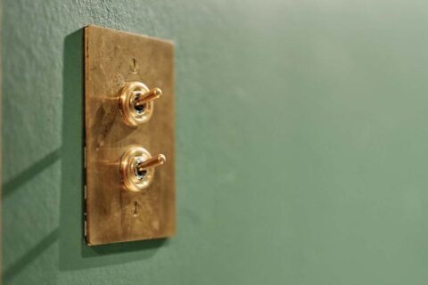 マンションリノベーション、G-FLAT(ジーフラット)、塗り壁、トグルスイッチ、アクセントウォール