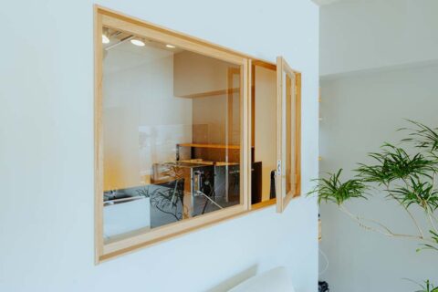 マンションリノベーション、湘南リフォーム、室内窓、開閉式、採光通風