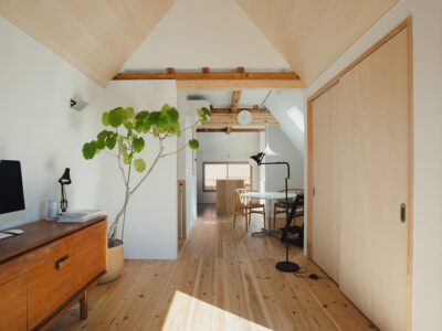 「アズ建設」の「飽きのこない自然素材でずっと長く住める家に。マンションから戸建てへの住み替えリノベーション」