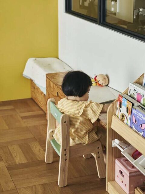 マンションリノベーション、SHUKEN Re(シュウケンアールイー)、キッズコーナー、子ども用デスク、おもちゃ入れ
