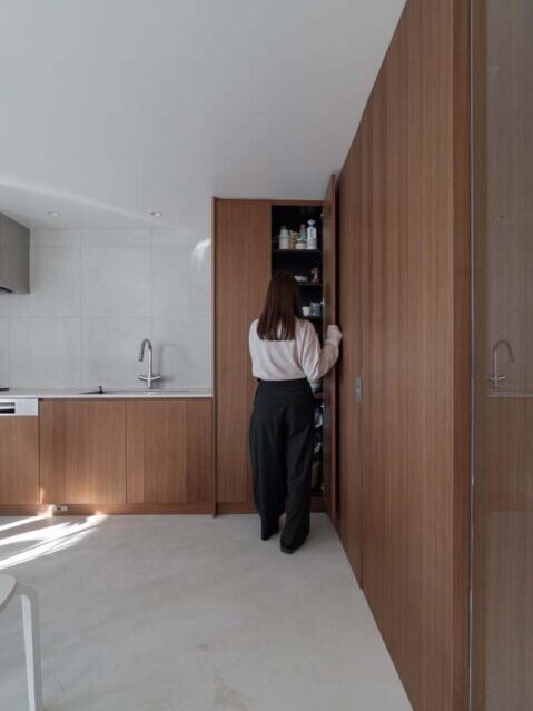 マンションリノベーション、nu(エヌ・ユー)リノベーション、造作家具、トール収納、モールテックス