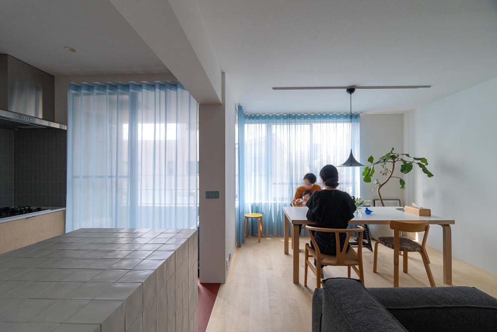 マンションリノベーション、nu(エヌ・ユー)リノベーション、キッチンカウンター、Yチェア、スカンジナビアン