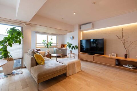 マンションリノベーション、ハンズデザイン一級建築士事務所、テレビ台、間接照明、カバザクラ