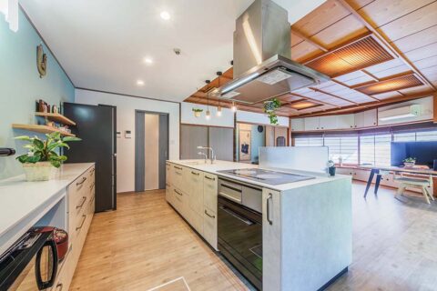 戸建てリノベーション、フレッシュハウス、アイランドキッチン、対面式キッチン、オープンキッチン
