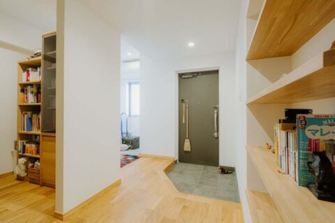 マンションリノベーション、湘南リフォーム、玄関ホール、玄関収納、玄関土間
