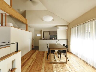 「スタイル工房」の「内装をシンプルモダンにリニューアル。間取りは変えずに異素材を効かせて好みの空間に」
