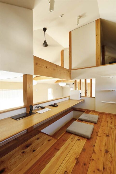 戸建リノベーション、スタイル工房、スキップフロア、ワークスペース、小屋裏収納