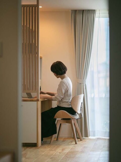 戸建てリノベーション、住工房、PCコーナー、ワークスペース、縦格子