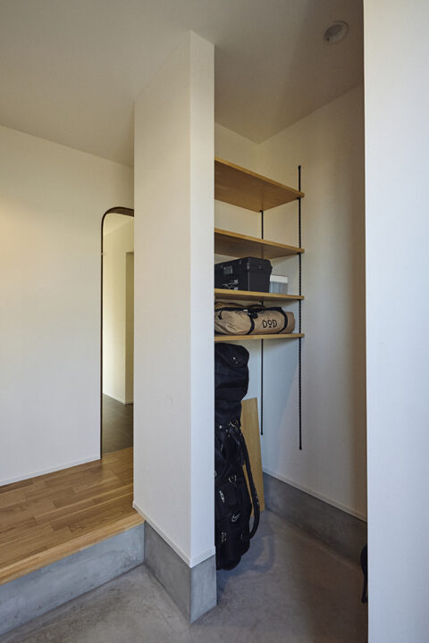 戸建リノベーション、エコハウス、玄関土間収納