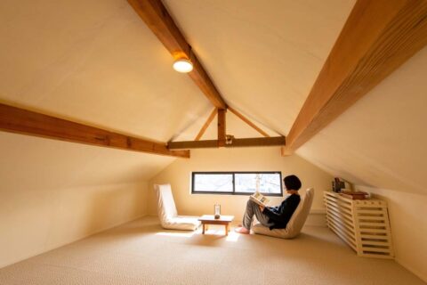 戸建てリノベーション、しあわせな家、ロフト、飾り棚