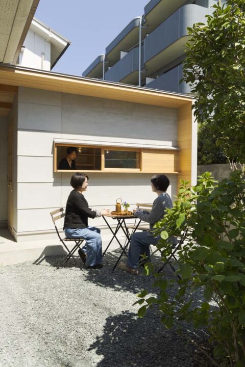 戸建てリノベーション、+Marchitects(プラスエム・アーキテクツ)、コミュニティスペース、庭、小屋