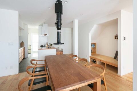 戸建てリノベーション、住工房、ケヤキテーブル、6人掛け、ヌック